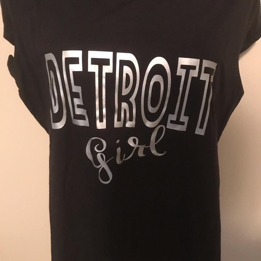 Detroit Girl Tshirt - Black & White